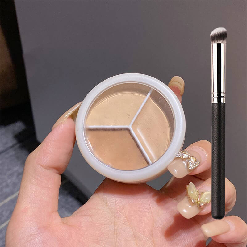 đ Kolmen vĂ€rin peiteainepaletti peittÀÀ aknearvet ja tummat silmĂ€naluset đ