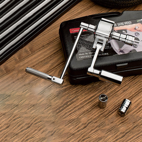 Pyöränavainsarja renkaiden vaihtoa varten