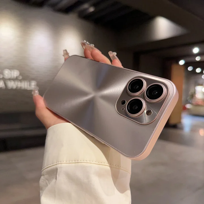 Kimaltava puhelimen kuori iPhonelle