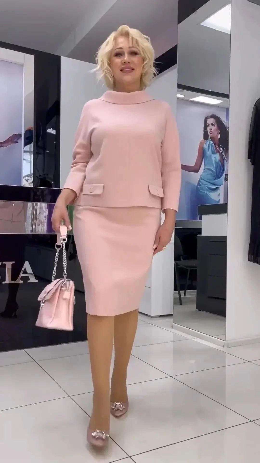 Tasainen väri yläosa ja hame plus-koko kaksiosainen setti