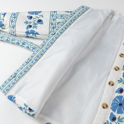 Sininen pyöreäkauluksinen painettu puuvillatakki vyöllä naisille