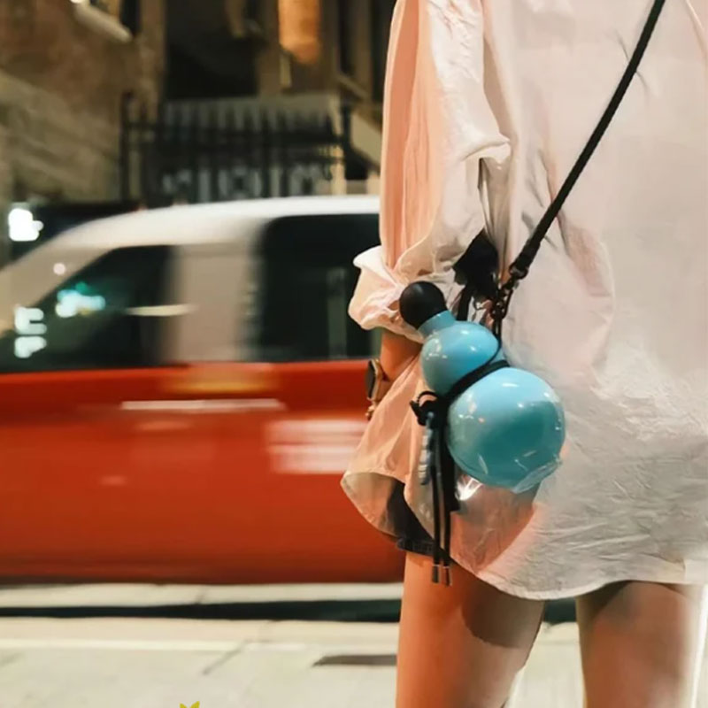 ✨Hot Sale✨Retro Gourd-Shaped Water Bottle for Sports & Travel