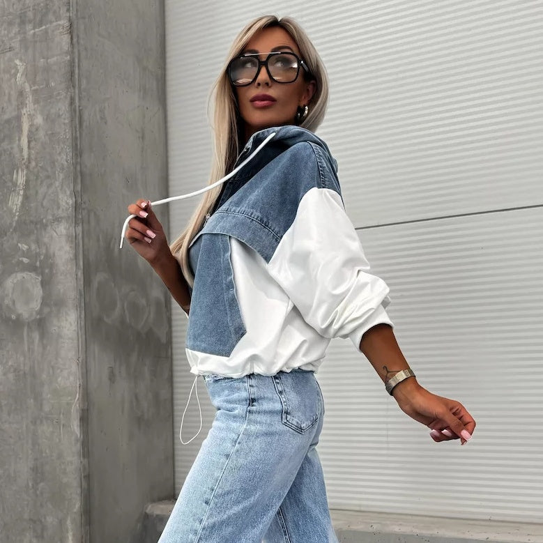 Naisten kerroksellinen huppari-farkkutakki, jossa on nyöri