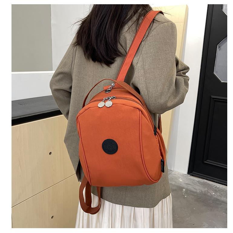 Tyylikäs säädettävä olkalaukku, crossbody-laukku