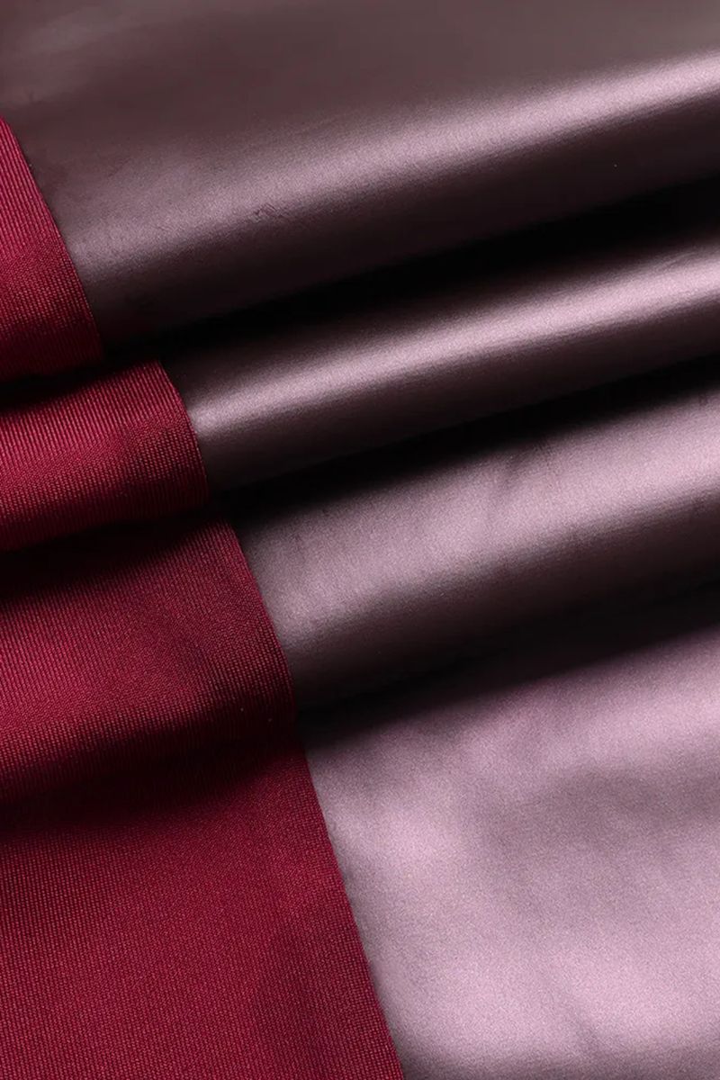 Tekonahkahousut, Joissa on Kontrastireunus Ja Vetoketju