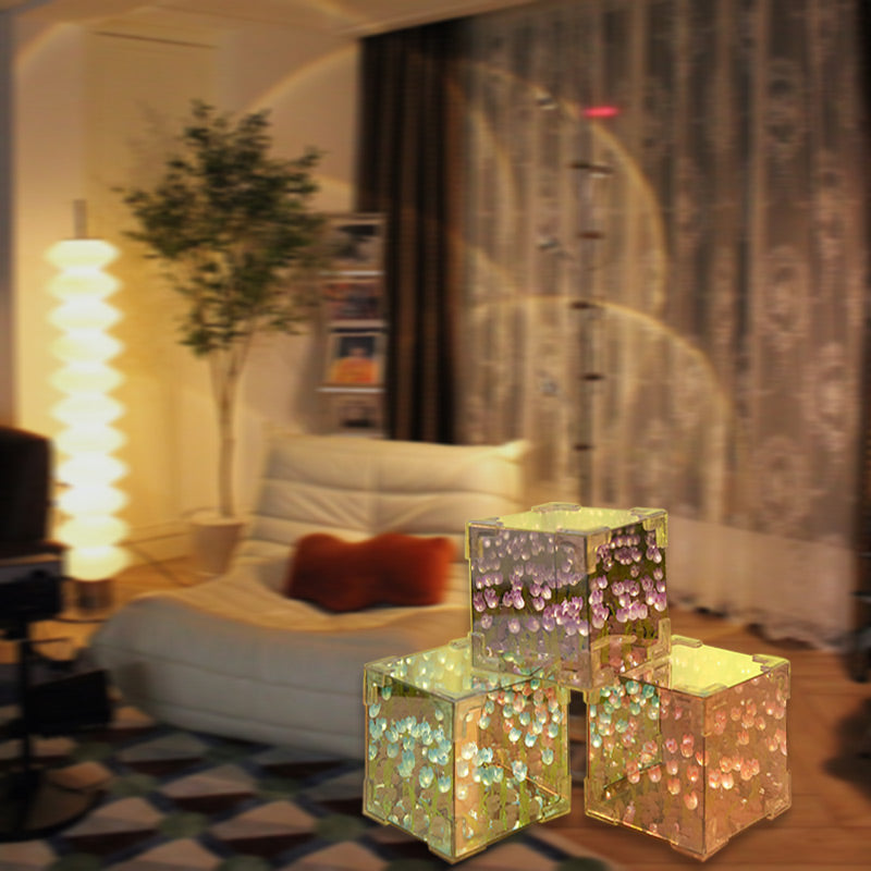 🎁Magic Cube DIY Tulip Mirror Light (lohkon muoto)