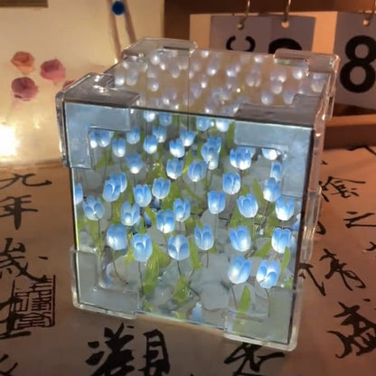 🎁Magic Cube DIY Tulip Mirror Light (lohkon muoto)