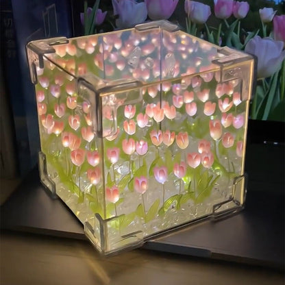 🎁Magic Cube DIY Tulip Mirror Light (lohkon muoto)