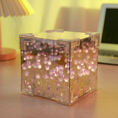 🎁Magic Cube DIY Tulip Mirror Light (lohkon muoto)