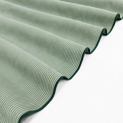 Ranta-uinnin hikeä imukykyinen suuri pyyhe