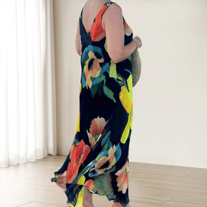 Elegantti pehmeä olkaimeton kukallinen liikkuva mekko