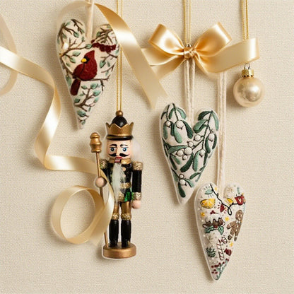 Sydämenmuotoinen käsin kirjottu joulusetti