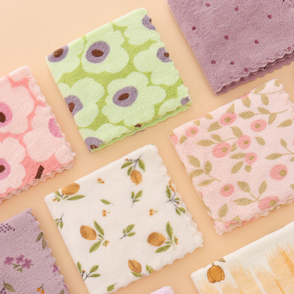 5 kpl korallinvärisiä flanellipyyhkeitä kotikäyttöön