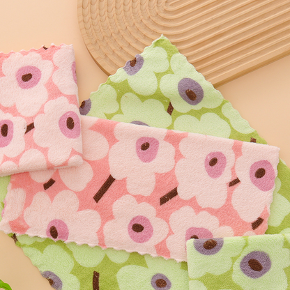 5 kpl korallinvärisiä flanellipyyhkeitä kotikäyttöön