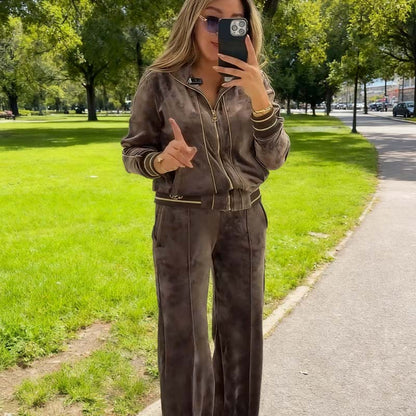 ✨ Naisten 2-osainen treeniasu — tyylikästä mukavuutta joka tilanteeseen! 💃