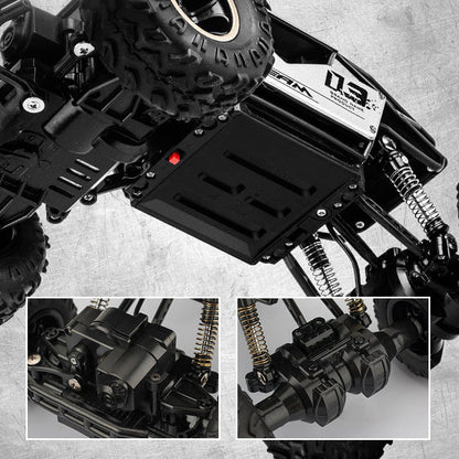 Lasten seos, joka kiipeää nelivetoiseen RC-autoon