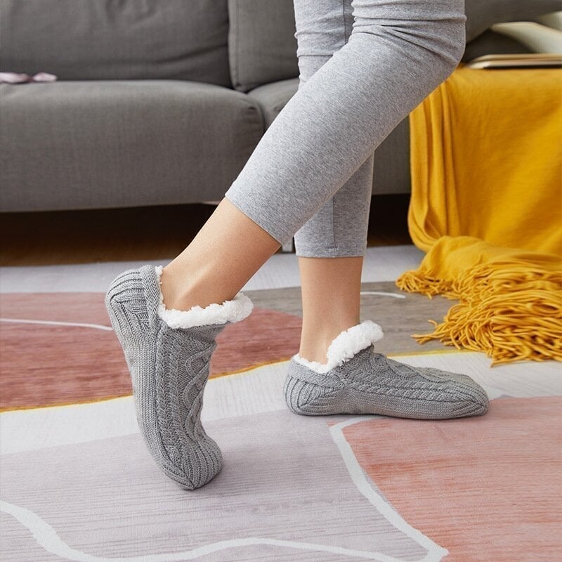🧦 Sisätilojen liukumattomat lämpimät sukat - 🔥Kolme 50% alennuksella ja ilmainen toimitus
