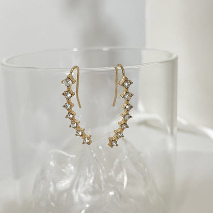 ✨Seitsemän tähden korvakorut