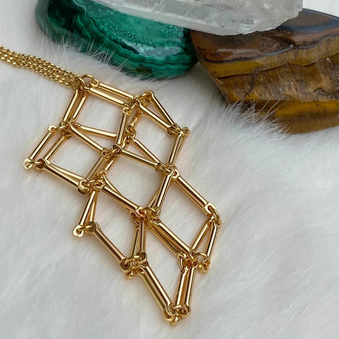 2024 Crystal Stone Holder kaulakoru - ilmainen (kristalli) lahja mukana🎁