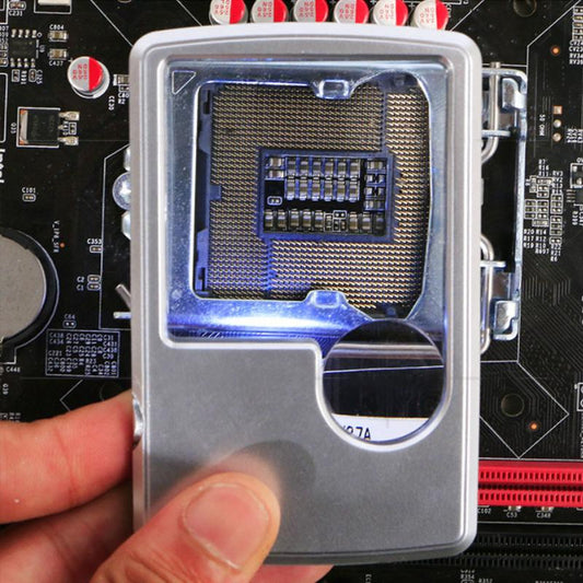 LED-korttityypin suurennuslasi lukemiseen