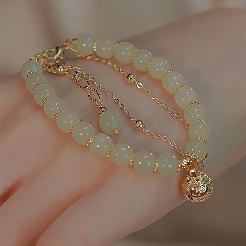 Ihanteellinen lahja - Elegantti Faux Jade Rannekoru