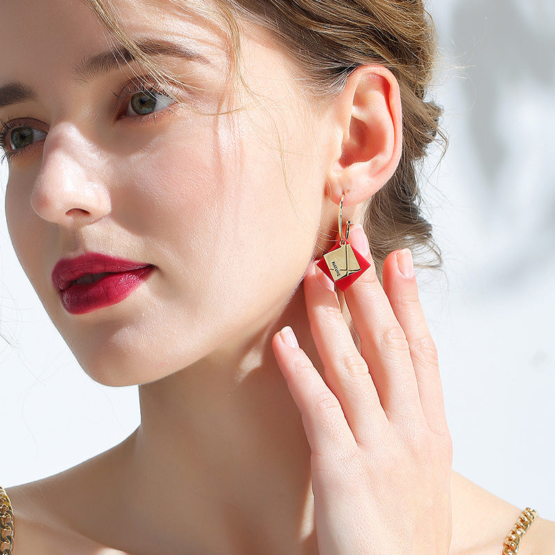 Uusi tuote lanseerattu💖Tyylikkäät Neliöriipuskorvakorut