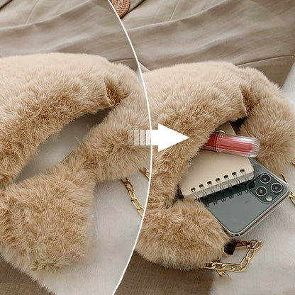 Muotin sydämenmuotoinen pörröinen olkalaukku Ystävänpäivänä