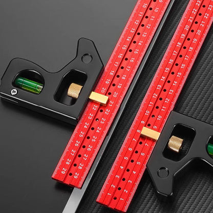 Yhdistelmäneliö 45-90 asteen viivotin Merkintä